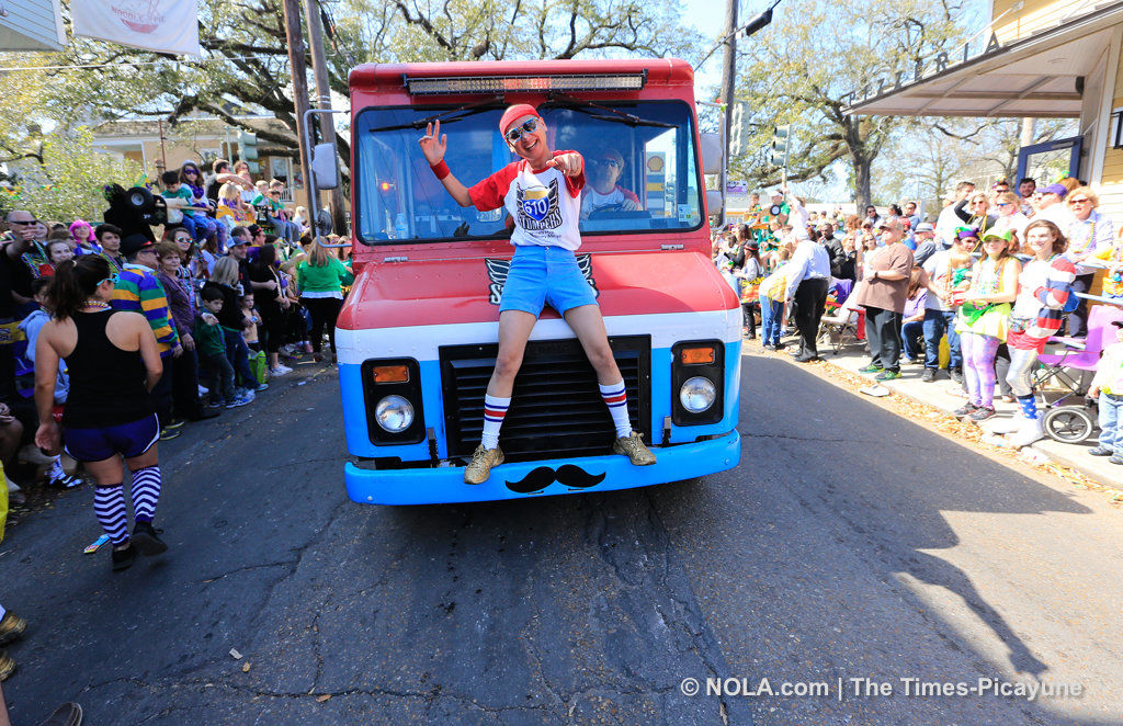 Mardi Gras fun on Sunday: Our favorite photos